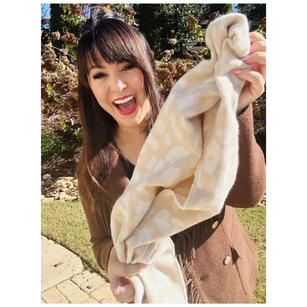 Mary Kay Scarf Acrylic Leopard – Stylish & Comfortable Leopard Print Scarf for Every Season